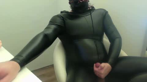 LauraWhy online show from January 17, 8:50 am