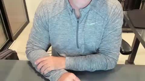 Snapshot of fhetzl chatting on October 1, 2:04 am fhetzl online show from October 1, 2:04 am