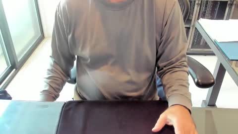 fhetzl online show from November 30, 10:01 pm