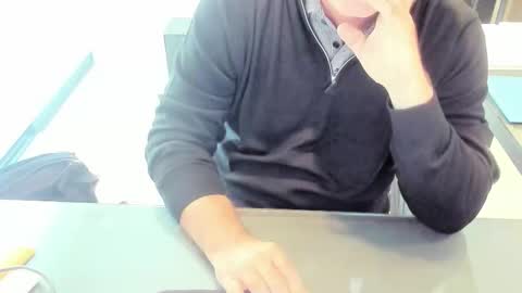 fhetzl online show from November 24, 11:17 pm