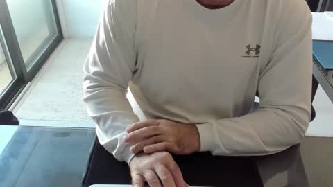 fhetzl online show from November 28, 8:55 pm