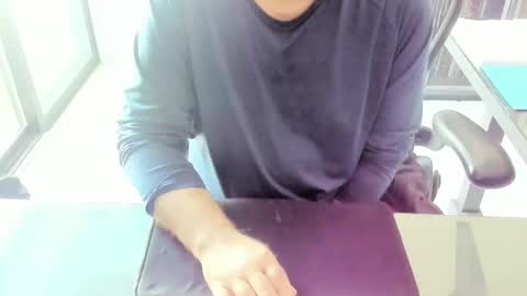 fhetzl online show from November 27, 5:49 pm