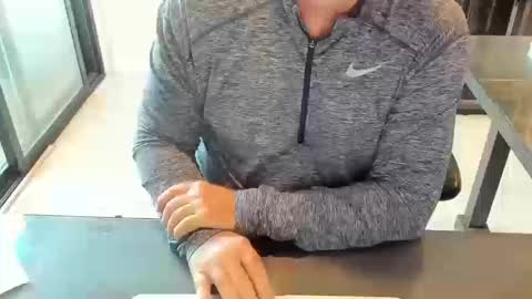 Snapshot of fhetzl chatting on October 11, 12:14 am fhetzl online show from October 11, 12:14 am