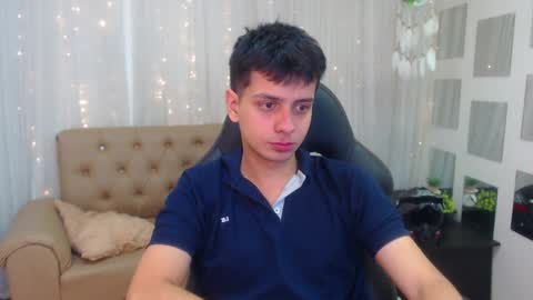 Filip David online show from December 17, 1:49 pm