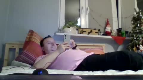 Snapshot of filipek757 chatting on January 7, 6:35 pm filipek757 online show from January 7, 6:35 pm