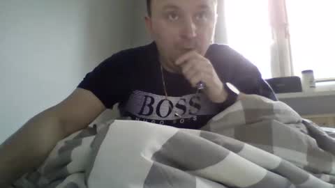 Snapshot of filipek757 chatting on December 24, 10:33 am filipek757 online show from December 24, 10:33 am