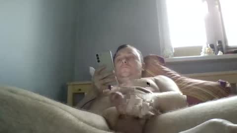 Snapshot of filipek757 chatting on January 16, 11:48 am filipek757 online show from January 16, 11:48 am