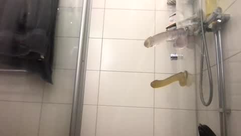 fillmeup07 online show from April 29, 11:37 am