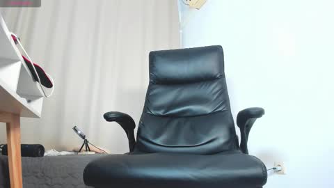 Snapshot of findomguyxxx chatting on September 14, 6:54 pm FindomGuyXXX online show from September 14, 6:54 pm