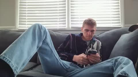 Snapshot of finnabun33 chatting on March 5, 9:28 pm Jake I am Bicurious online show from March 5, 9:28 pm