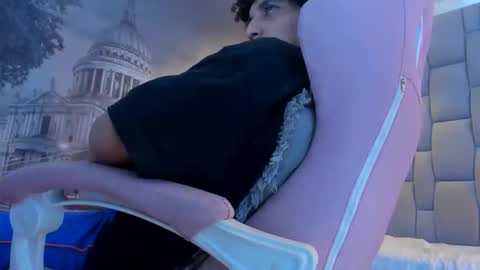 Snapshot of fire_boy69 chatting on October 24, 4:47 am fire_boy69 online show from October 24, 4:47 am