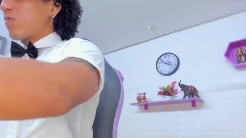 Snapshot of fire_boy69 chatting on October 31, 5:05 pm fire_boy69 online show from October 31, 5:05 pm