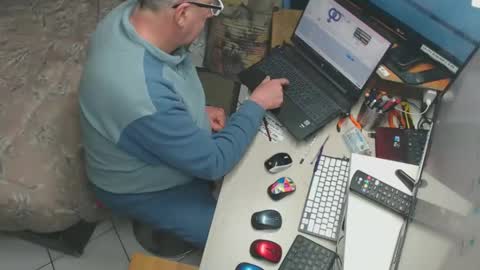 firenze126 online show from February 4, 4:59 am