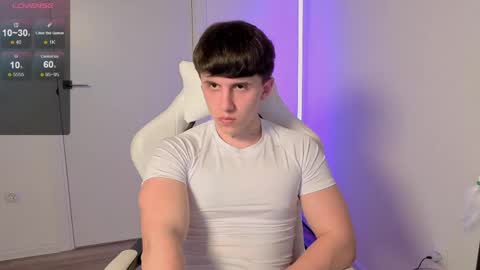 first_mark online show from April 19, 8:11 pm