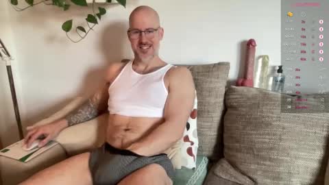 Snapshot of fit_rubinho chatting on December 27, 8:56 am Rubn online show from December 27, 8:56 am