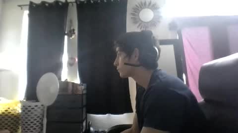 fitboi321 online show from April 7, 12:10 am