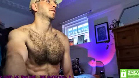 Snapshot of fitfinn_ chatting on October 6, 9:52 pm finn online show from October 6, 9:52 pm