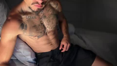 fitjacques online show from May 4, 1:51 am