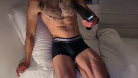 fitjacques online show from June 16, 3:09 am
