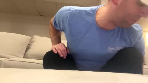 fittallhungdilf online show from March 30, 9:38 pm