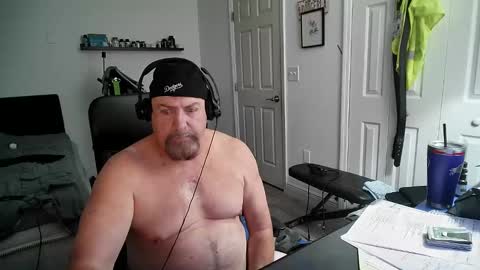 Florida guy online show from February 7, 4:27 am