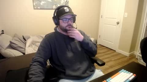 flikk14 online show from February 2, 4:22 am