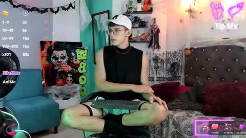 flowers109 online show from October 25, 10:44 pm