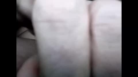 Snapshot of flye63 chatting on October 20, 9:02 am flye63 online show from October 20, 9:02 am
