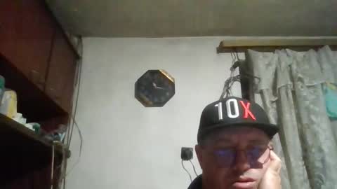 Snapshot of fm_group_nederland chatting on October 2, 8:13 pm VIP Magnolia online show from October 2, 8:13 pm