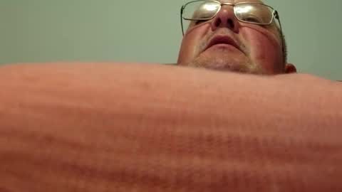 focusfuker online show from September 25, 11:02 pm