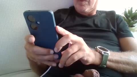 Snapshot of folletto1 chatting on October 11, 12:53 pm folletto1 online show from October 11, 12:53 pm