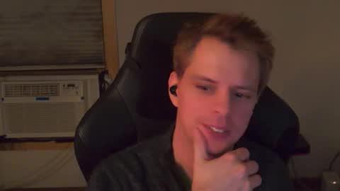 forever_broken online show from December 22, 6:10 am