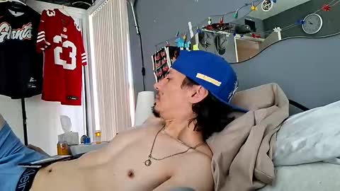 foreveryung723 online show from November 2, 10:03 pm