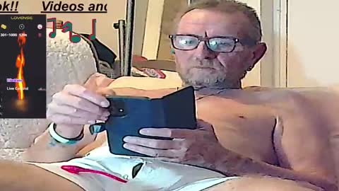 Snapshot of forexxxx_man chatting on December 21, 2:09 am doc online show from December 21, 2:09 am