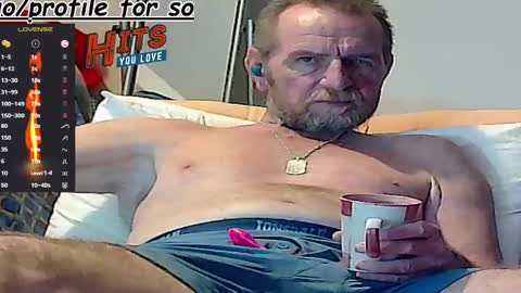 Snapshot of forexxxx_man chatting on February 21, 2:39 am doc online show from February 21, 2:39 am