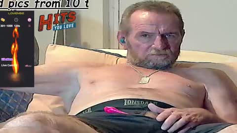 Snapshot of forexxxx_man chatting on February 24, 2:08 am doc online show from February 24, 2:08 am