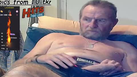 Snapshot of forexxxx_man chatting on March 1, 2:15 am doc online show from March 1, 2:15 am