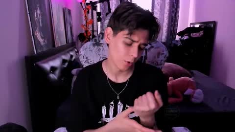 Foxicfu online show from March 20, 9:02 am