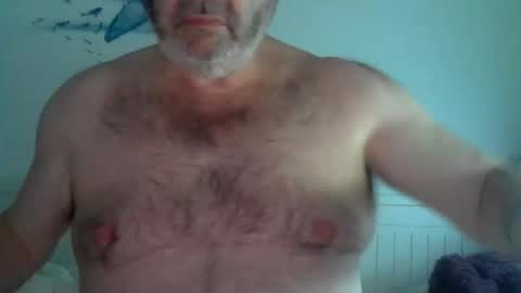 foyett online show from April 1, 4:04 pm