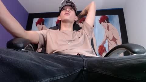 Snapshot of fran_boy_ chatting on January 15, 8:16 pm Fran online show from January 15, 8:16 pm