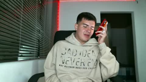 franccesco_699 online show from February 21, 1:33 am
