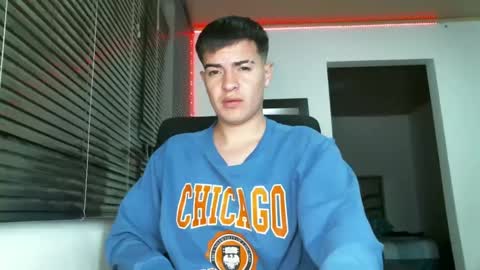 franccesco_699 online show from March 7, 2:15 am
