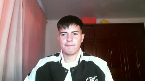 franccesco_699 online show from December 13, 6:27 pm