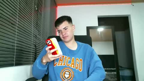 franccesco_699 online show from February 23, 1:20 am