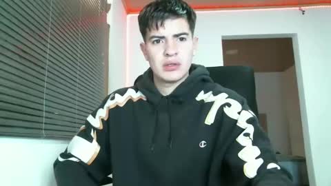 franccesco_699 online show from December 29, 6:05 pm