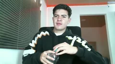 franccesco_699 online show from December 31, 5:29 pm