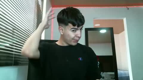 franccesco_699 online show from December 24, 6:17 pm
