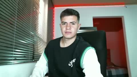 franccesco_699 online show from February 22, 3:10 pm