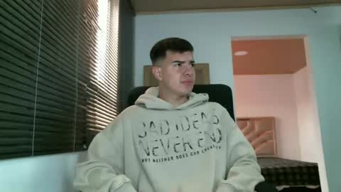 franccesco_699 online show from February 23, 3:26 pm
