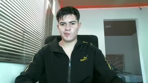 franccesco_699 online show from December 27, 6:10 pm